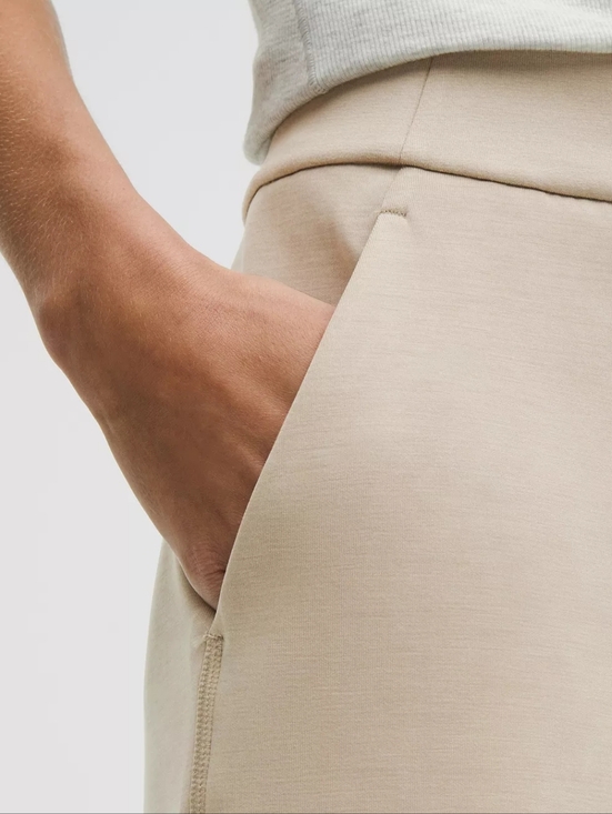 Lululemon Softstreme HR Straight Sz Large Leg 31" Inseam Pants Trousers $128 Ret - Picture 8 of 10